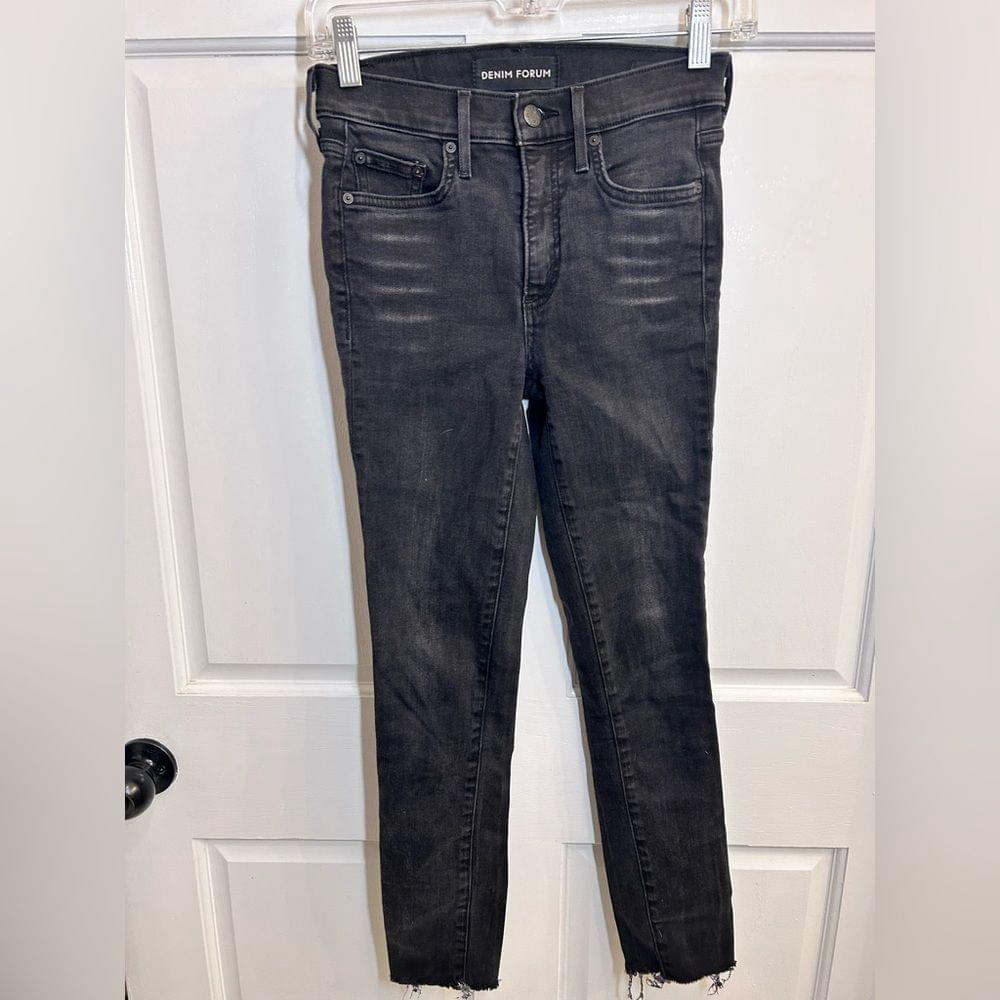 Denim Forum skinny black jeans size 24